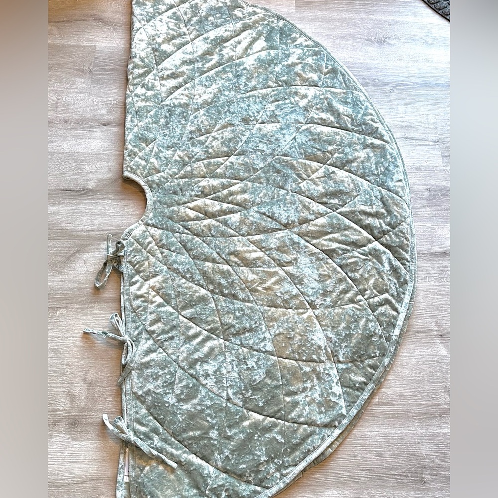 Crushed Velvet Sage Green Tree Skirt Diamond Quilted